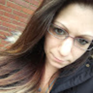 Meet your Posher, Loralee